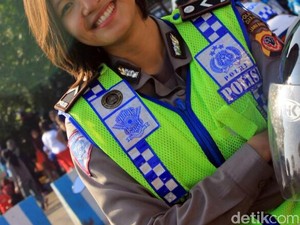 Ciat! Begini Aksi Silat Polwan Polres Cianjur