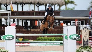 Ini salah satu aksinya. Foto: instagram