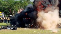 Jajaran Polda Kalsel menggelar Upacara parade Hari Bhayangkara Ke-71 Tahun 2017 di lapangan Satbrimob Polda Kalsel. Foto: dok Polda Kalsel