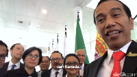 Jokowi saat ngevlog (Foto: Screenshot video blog Presiden Jokowi.)