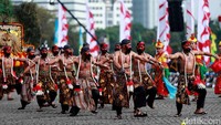 Mereka tampil sangat bersemangat di HUT Bhayangkara yang ke-71 tersebut.