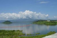 Setelah Digenangi, Waduk Jatigede Seperti Raja Ampat
