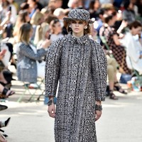 A model walks the runway during the Chanel Haute Couture Fall/Winter 2017-2018 show as part of Haute Couture Paris Fashion Week on July 4, 2017 in Paris, France.  (Photo by Pascal Le Segretain/Getty Images)