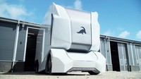 Truk masa depan ini disapa T-pod, yang didesain akan cocok untuk truk masa depan dalam kota dengan panjang 23 kaki dan akan memiliki kapasitas hingga 20 ton. Hebatnya, truk ini akan benar-benar otonom atau bisa berkendara sendiri tanpa kendali manusia. Foto: Einride