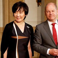 Akie Abe Ibu Negara Jepang di Hamburg, Jerman (Photo by Friedemann Vogel - Pool/Getty Images)