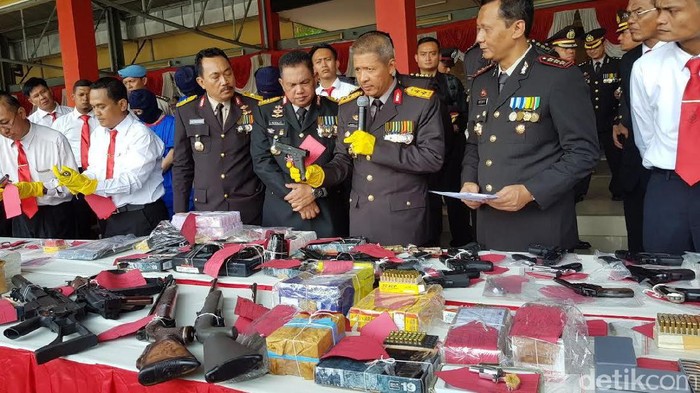 Polda Jateng Sita 18 Senpi dan 28 Airsoft Gun dari Jaringan Online