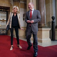 Brigitte Trogneux Ibu Negara Prancis di Hamburg, Jerman (Photo by Friedemann Vogel - Pool/Getty Images)