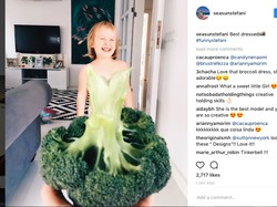 Duh Lucunya! Bocah Ini Pakai Busana dari Sayur dan Buah-buahan