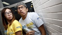 Tak jarang keduanya bertingkah konyol. Foto: Muhammad Ridho