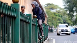 Rerata jumlah langkah kaki paling rendah dalam sebuah penelitian membuat Indonesia dicap paling malas. Faktanya, tak semata-mata karena malas.