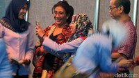 Disela acara, Susi pun menjadi buruan sejumlah orang untuk diajak selfie. Ardan Adhi Chandra/detikFinance.