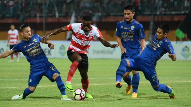 Greg Persembahkan Gol di Timnas Indonesia untuk Calon Bayi