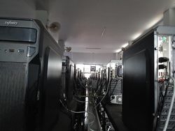 Melongok Game Center Bertenagakan 113 Komputer di Bekasi