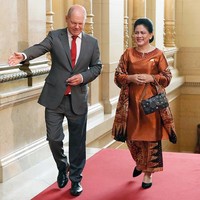 Iriana Jokowi Ibu Negara Indonesia di Hamburg, Jerman (Photo by Friedemann Vogel - Pool/Getty Images)