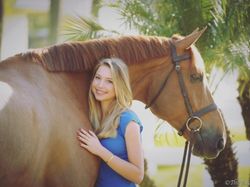 Putri Steve Jobs Makin Cantik & Hobi Pacaran