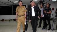 Tjahjo Kumolo dan Yasonna Laoly saat tiba di ruang Pansus RUU Pemilu.