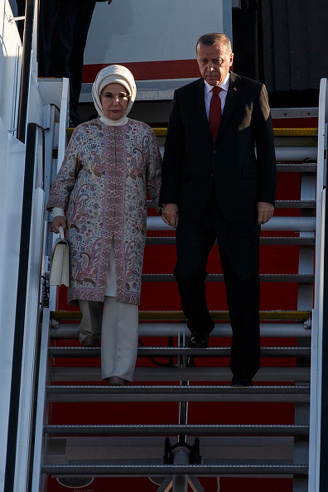 Emine Erdogan Ibu Negara Turki di Hamburg, Jerman (Photo by Morris MacMatzen/Getty Images)