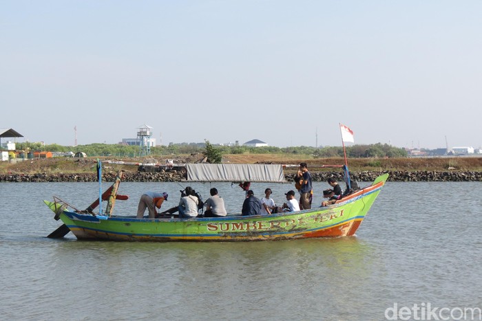 Pantai Kejawanan CIrebon