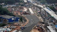 Saat ini pembangunan moda transportasi massal sepanjang 16 km itu sudah mencapai 74,89%.
