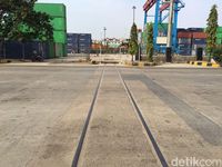 Rel Kereta mati di Pelabuhan Tanjung Priok