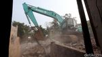 Ratusan Rumah di Bukit Duri Dihancurkan
