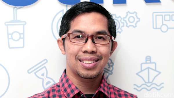 Ngobrol Seru Bareng Ahmad Fuadi Ngobrol Seru Bareng Ahmad Fuadi