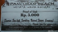Foto: Saat masuk kamu harus membayar karcis sebesar Rp 5.000 per orang (Bonauli/detikTravel)