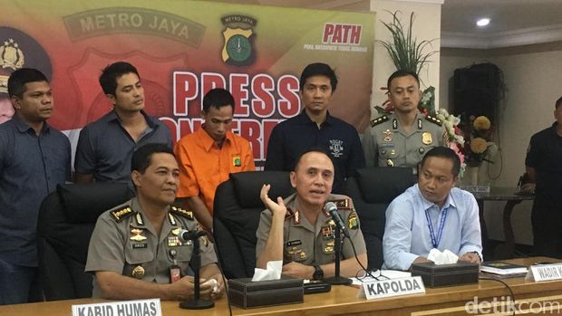 Kapolda Metro Jaya Irjen M Iriawan dalam jumpa pers terkait perkembangan kasus penembakan Italia Chandra, Selasa (11/7/2017)