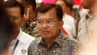 Wakil Presiden Jusuf Kalla hadir langsung untuk meresmikan pabrikan mobil asal China tersebut.