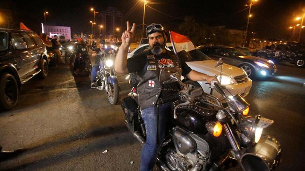 Masyarakat Irak merayakan kemenangan atas ISIS di Mosul