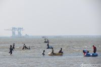 Pantai-pantai Cantik di Indonesia dan Mitos-mitosnya