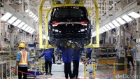 Pabrik Wuling ini terdiri dari dua fasilitas yaitu 30 hektar untuk pabrik manufaktur mobil dan 30 hektar lainnya untuk supplier park.