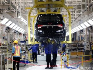Dua Tahun di RI, Wuling Serap Komponen Lokal Hingga 55 Persen