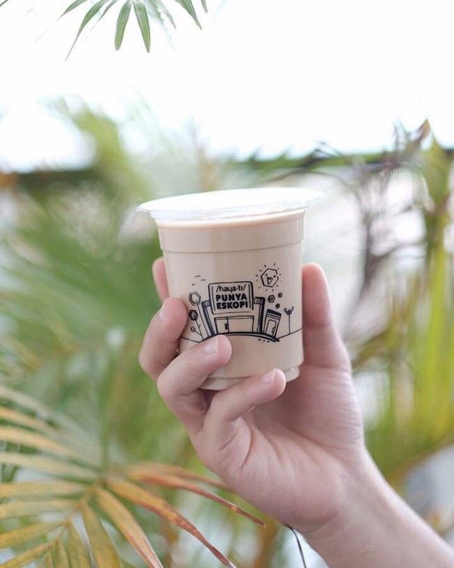 Es Kopi Susu Kekinian Juga Populer di Surabaya dan Jogja