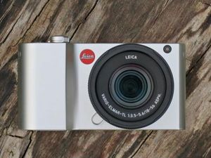 FOTOS, Aplikasi Baru Leica Untuk Transfer Foto