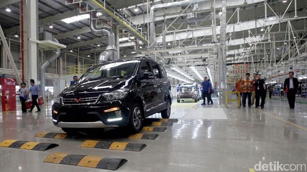 Berkeliling di Pabrik Mobil Wuling Cikarang