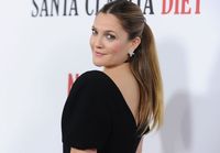 Drew Barrymore Bikin Telur Rebus yang Enak Tanpa Api.