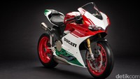Tertulis dalam siaran persnya, Ducati 1299 Panigale R Final Edition ini menawarkan teknologi, performa dan desain. Setiap unit 1299 Panigale R Final Edition akan mendapatkan nomor individual. Foto: Ducati