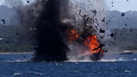 Di sisi lain, dengan maraknya pemberantasan illegal fishing, konsumsi ikan nasional mengalami peningkatan yang cukup nyata. Konsumsi ikan nasional di dalam negeri mengalami peningkatan hingga 43 kilogram per kapita per tahun di 2016, dari sebelumnya hanya 36 kilogram per kapita per tahun. Dengan demikian, mengindikasikan potensi ikan di laut Indonesia semakin melimpah. Rachman Haryanto/detikFoto.