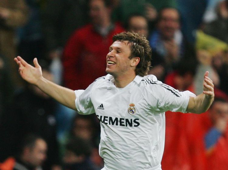 Dari Bari, Madrid, ke Verona: Warna-warni Karier Antonio Cassano