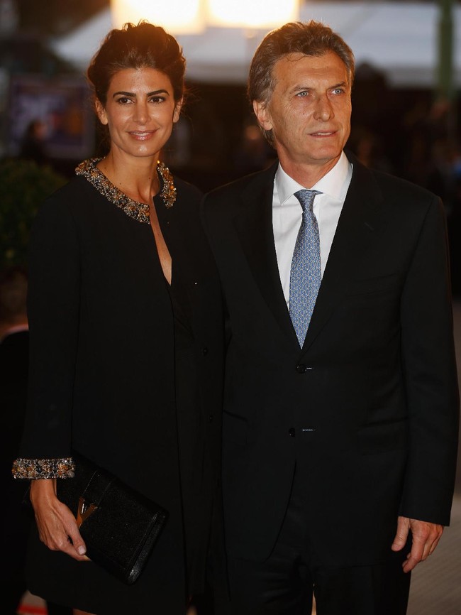 Dia adalah ibu negara kedua Argentina yang memiliki darah Arab setelah Zulema Yoma, mantan istri Presiden Carlos Menem (1989-1991).