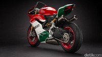Motor ini menggunakan mesin mirip Ducati 1299 Superleggera. Tenaga pada Ducati 1299 Panigale R Final Edition mencapai 209 daya kuda pada 11.000 rpm dengan torsi 14,5 kgm pada 9.000 rpm.Foto: Ducati