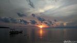 Foto: Sunrise Teduh dan Menenangkan di Karimunjawa