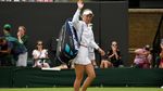 Mereka yang Tertunduk di Lapangan Wimbledon