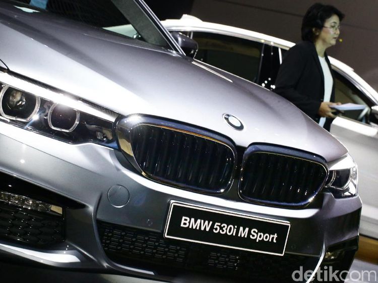 BMW Luncurkan Sedan Para Eksekutif