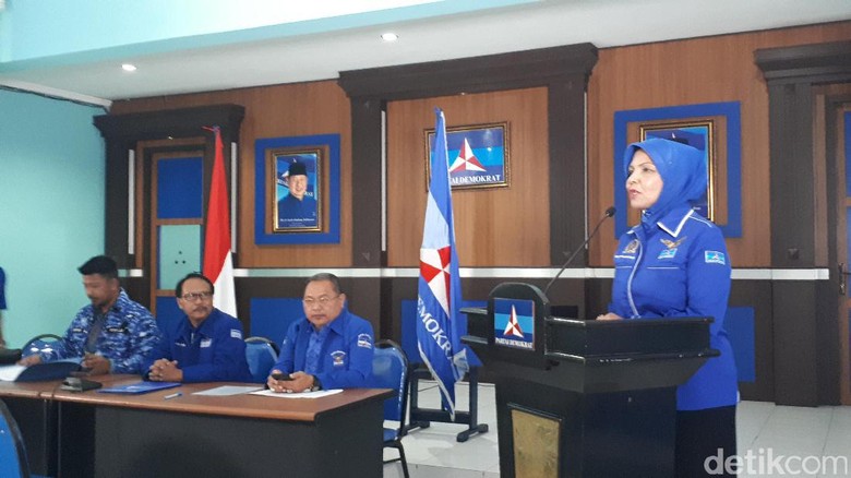Maju Pilgub Jatim, Nurhayati Ingin Lanjutkan Kepemimpinan Soekarwo Maju Pilgub Jatim, Nurhayati Ingin Lanjutkan Kepemimpinan Soekarwo