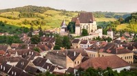 Salah satu desa warisan dunia Saxon UNESCO di Transylvania, punya cara unik agar penduduknya tidak bercerai. Mereka akan di kunci dalam penjara perkawinan (Stephen McGrath/BBC)
