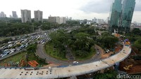 Bila dilihat dari atas, proyek ini terdiri dari dua lintasan berbentuk setengah lingkaran yang bila digabungkan, maka dua lintasan ini seolah-olah membentuk satu lingkaran penuh. Agung Pambudhy/detikcom.