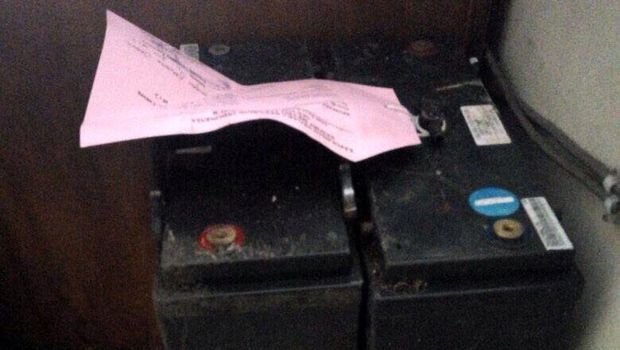 Barang bukti baterai tower yang diamankan polisi.