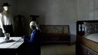 Ruangannya terbilang cukup kecil dan berisikan satu meja, ranjang, bantal bahkan selimut. Pasangan pun harus berbagi, sehingga akhirnya malah rujuk setelah masa penahanan selesai (Stephen McGrath/BBC)